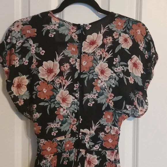 Charlotte Russe Floral Maxi Dress with Black and Pink Accents - Picture 6 of 9